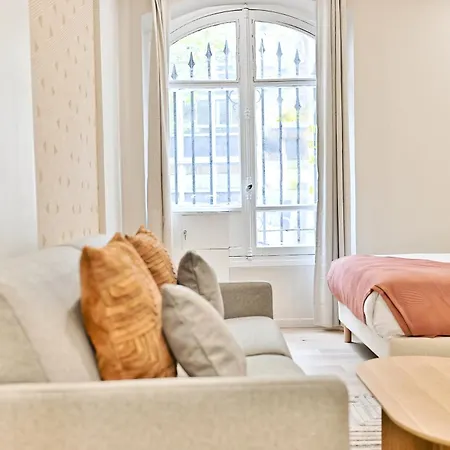 Apartment Air-conditioned & Comfortable In 17 *