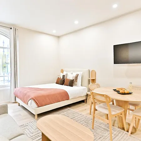 Apartment Air-conditioned & Comfortable In 17