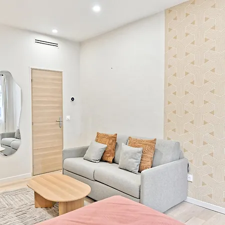Apartment Air-conditioned & Comfortable In 17 *