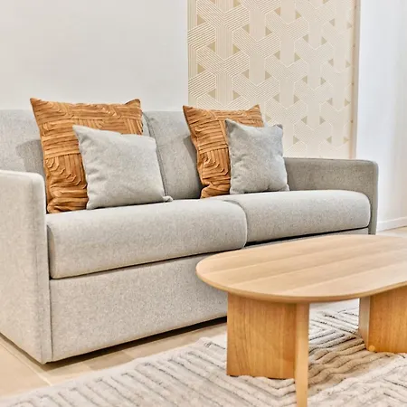 Apartment Air-conditioned & Comfortable In 17