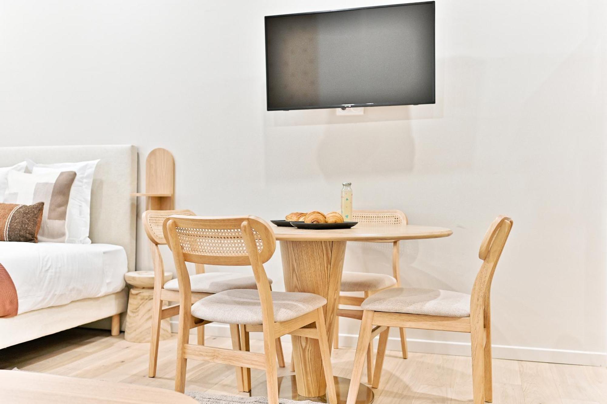 Apartment Air-conditioned & Comfortable In 17